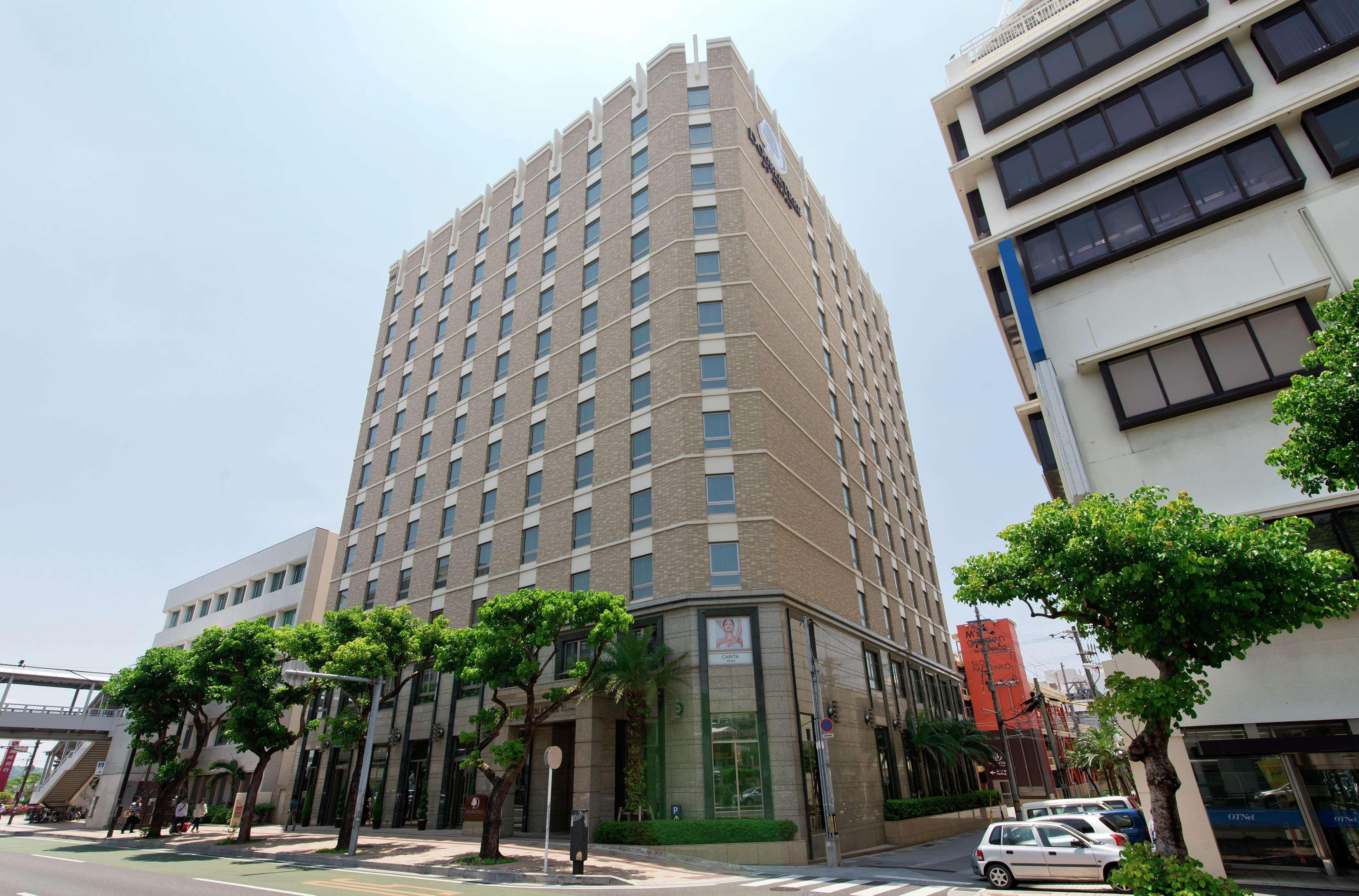Doubletree By Hilton Naha Hotel Bagian luar foto