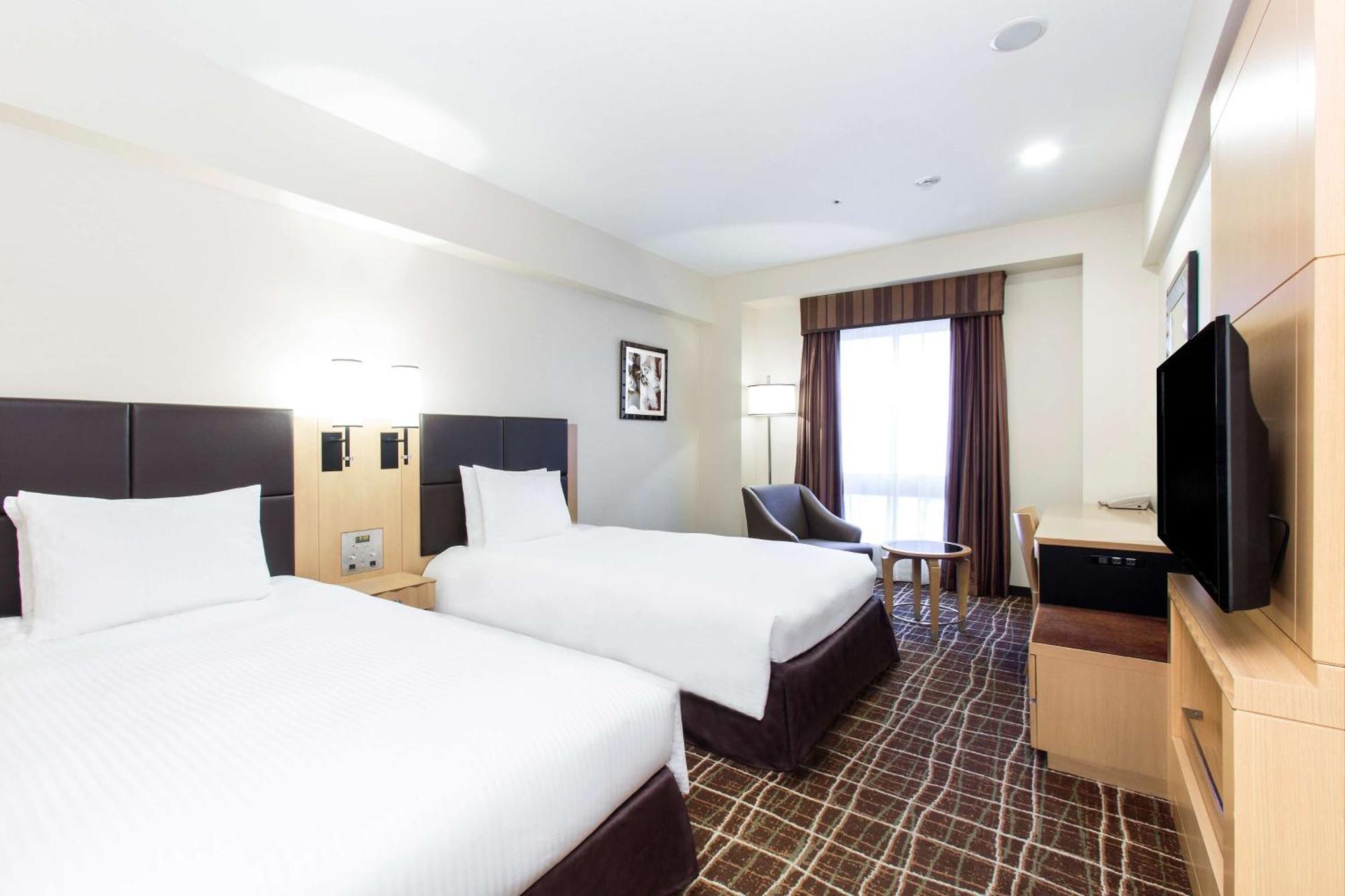 Doubletree By Hilton Naha Hotel Bagian luar foto