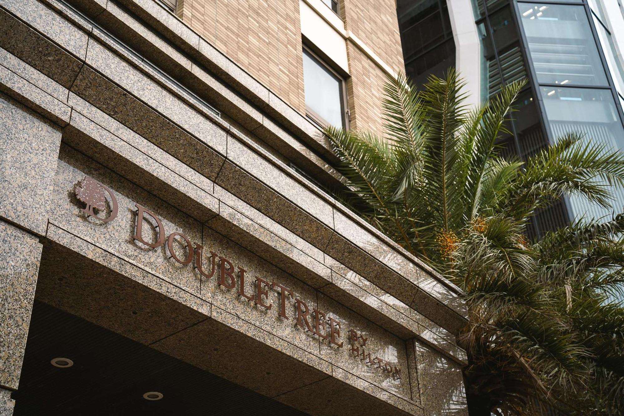 Doubletree By Hilton Naha Hotel Bagian luar foto