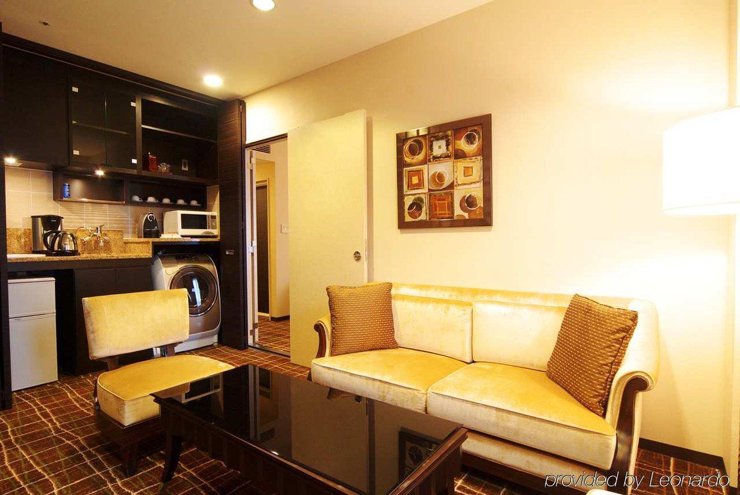 Doubletree By Hilton Naha Hotel Ruang foto