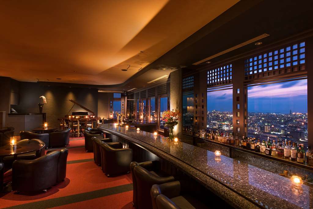 Doubletree By Hilton Naha Hotel Restoran foto