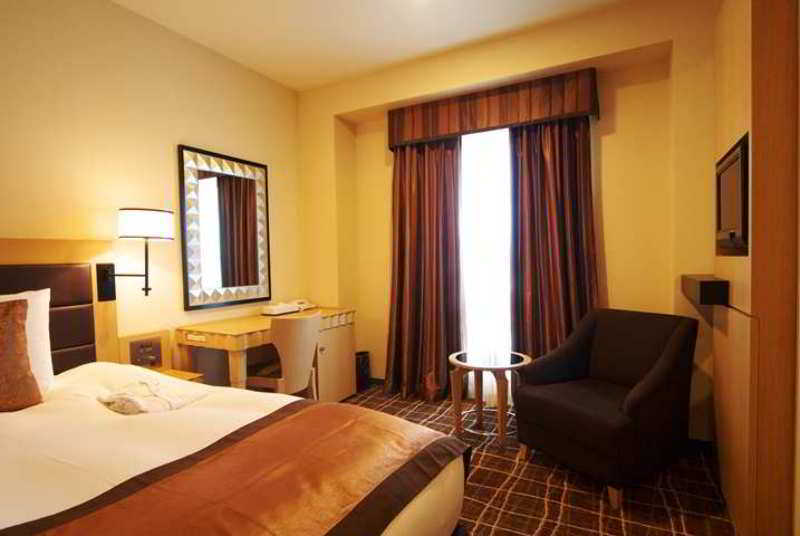 Doubletree By Hilton Naha Hotel Ruang foto